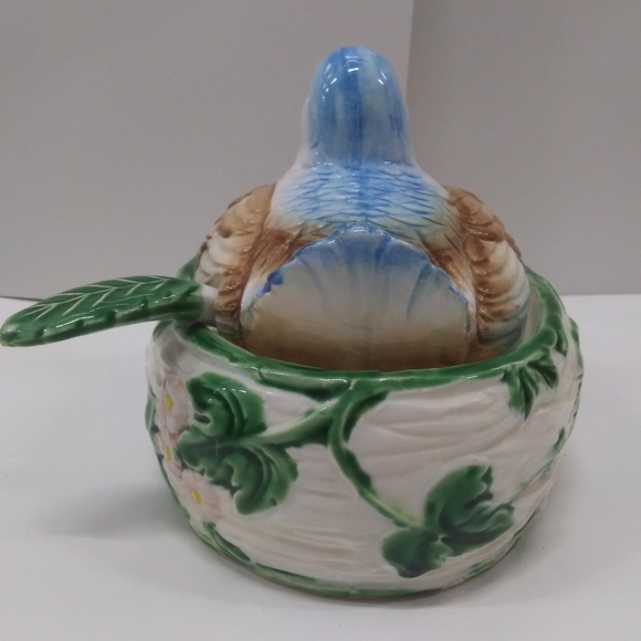 Vtg. Bird Sitting on Nest Turine - Picture 3 of 6